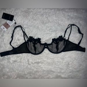 BlueBella Nova close bra black. Size 34D. Like new. Tags attached.